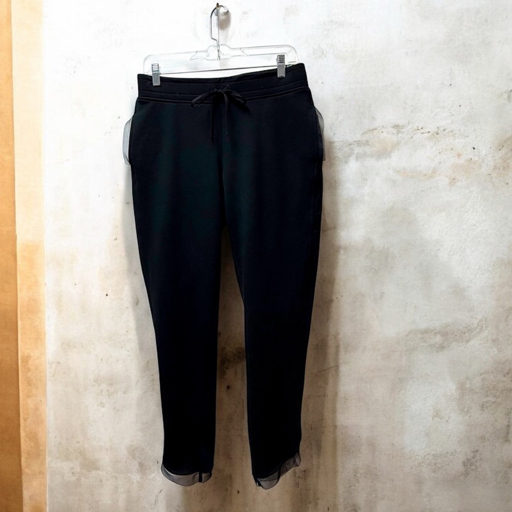 Victorias Secret Sport Black Joggers with pockets and Mesh/Lace Trim 🖤Small NWOT
